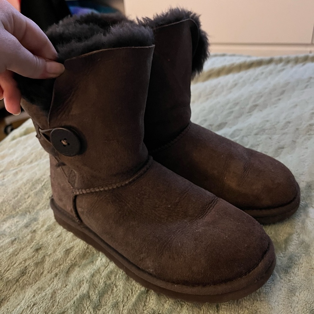 Ugg Bailey Boots with Button
